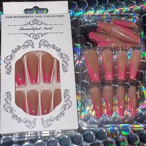 💘Pink & nude press on nails